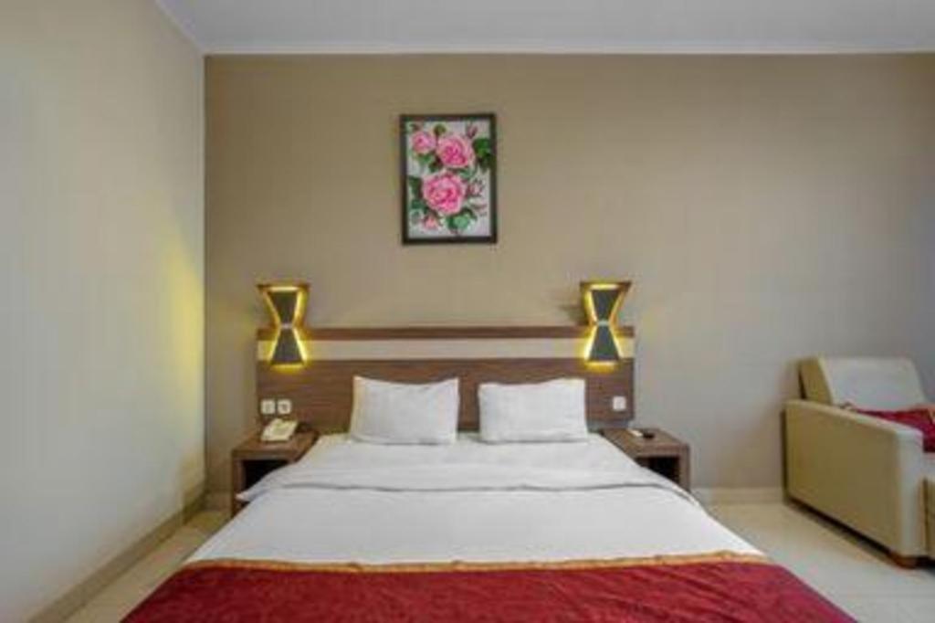 Raffleshom Hotel Bandung Exterior photo